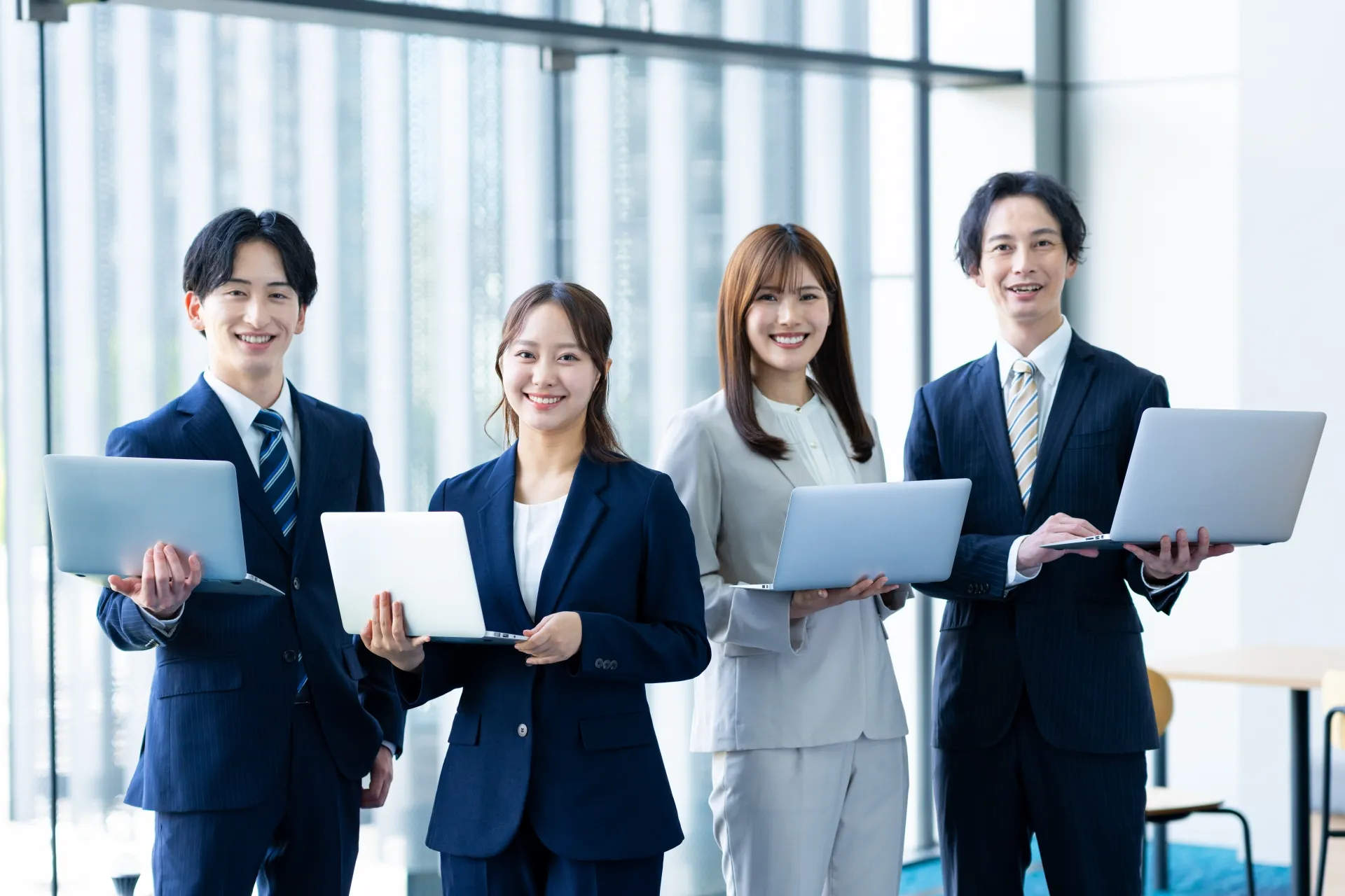 中小企業でもできるDXの進め方と推進のステップ5つ！